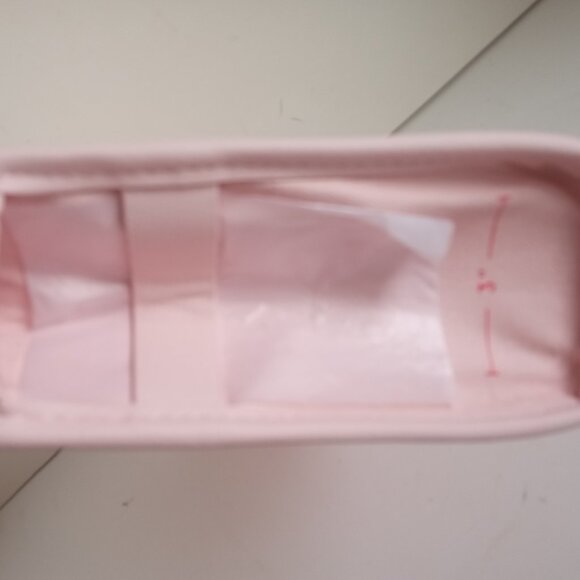 GLOSSIER NWOT Pink Limited Edition Cosmetic Bag w Removable Felt Liner - Picture 9 of 16